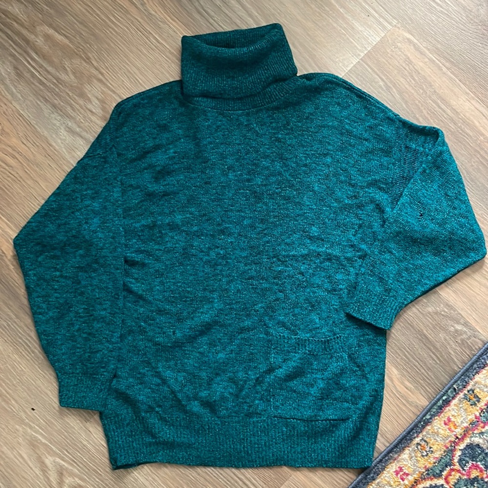 Vintage teal oversized long sleeve knit sweater by Garland